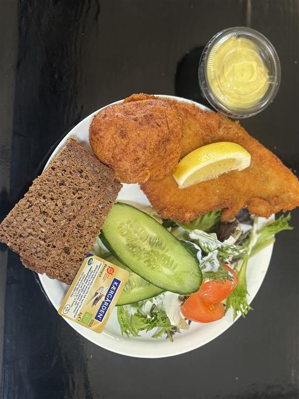 Fiskefilet m. brød